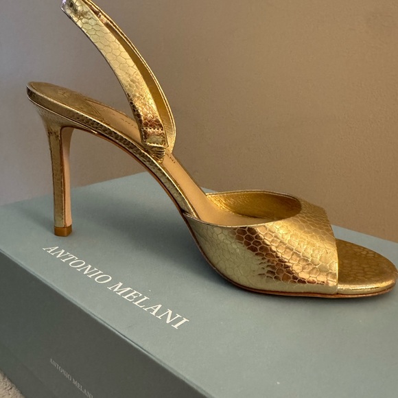 ANTONIO MELANI Metallic Gold Heels Size 8.5 - Picture 7 of 9